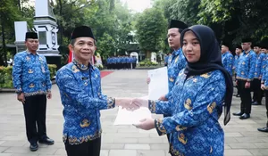 Bupati Purwakarta Om Zein Lantik 98 CPNS Formasi Tahun 2024