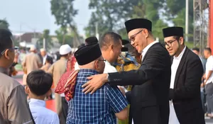 Gelar Salat Idul Adha di Lapang Merdeka, Wali Kota Ayep Ajak Warga Teguhkan Solidaritas Sosial