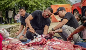 Kurban untuk Warga Terdampak Longsor Batutulis, Jenal Mutaqin Tunikan Janji