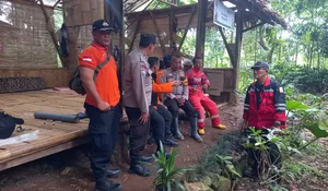 Tim SAR Kerahkan 100 Personel Cari Warga yang Hilang di Gunung Salak, Medan Terjal Jadi Kendala