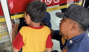 Saat Jari Bocah Terjepit Pintu Minimarket di Bojonggede, Tak Bisa Lepas hingga Damkar Turun Tangan