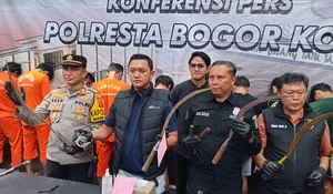 Polisi Ciduk 7 Remaja Terlibat Tawuran Gangster di Ciheuleut Bogor, Sajam Ikut Disita