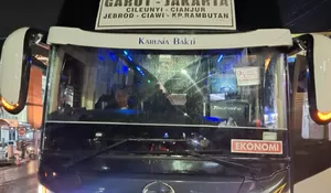 Kecelakaan di Ciawi, Pemotor Tewas Ditabrak Bus Jurusan Garut - Jakarta usai Tabrak Pejalan Kaki