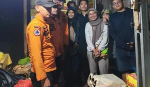 Niat Trekking, 20 Orang Terjebak di Cisadon Bogor, Petugas Langsung Evakuasi