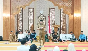 Wakil Bupati Purwakarta Abang Ijo Hapidin Sambut Kepulangan Jemaah Haji Kloter 23