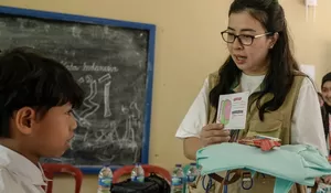 EIGER Junior Donasikan 2.000 Tas Sekolah untuk Anak-Anak di Pelosok Indonesia