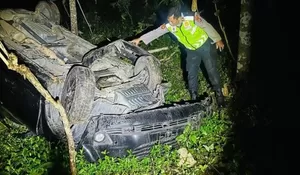 Viral! Mobil Terjun ke Jurang di Kulon Progo, Sopir Selamat Setelah Tersesat Google Maps