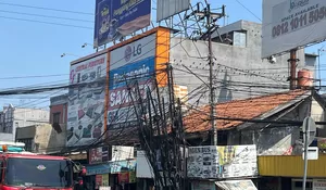 Jalan-jalan di Kabupaten Bogor Banyak Dipenuhi Kabel Semrawut, DPRD Soroti Soal Kewenangan