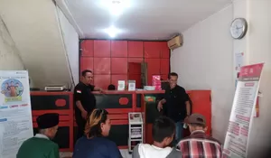 Ketua RT dan RW di Rumpin Bogor Semringah Terima Bantuan Subsidi Upah