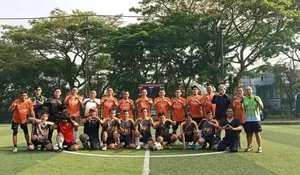 Bappeda Sukabumi Duel dengan PWI di Rumput Hijau