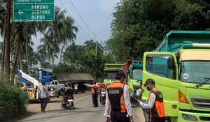 Dikritik Masyarakat Lemah Tegakan Aturan Truk Tambang, Dishub Klaim Rutin Lakukan Pengawasan di Ciseeng Bogor