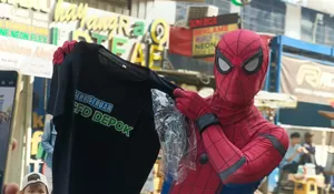 Ditegur Gegara Aksi Teatrikal di Lampu Merah, Spiderpok Ini Tetap Tampil di CFD Depok, Begini Alasannya