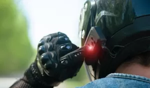 5 Tips Memilih Intercom Helm Berkualitas untuk Kenyamanan dan Keamanan Berkendara Motor