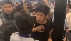 Viral Pendemo di Jakarta Masuk Mie Gacoan, Pegawai dan Pengunjung Kompak Halangi Polisi