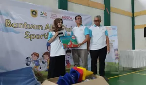 Salurkan Bantuan Alat Olahraga SportKids, Dispora Kabupaten Bogor Ingin Cetak Atlet Profesional Masa Depan