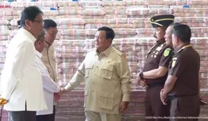 Hampir Telat, Momen Menkeu Purbaya Buru-buru Hampiri Prabowo di Kejagung Curi Perhatian