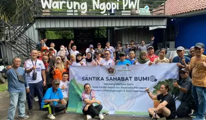 Hotel Santika Gandeng PWI Kota Depok Bersatu Perangi Sampah
