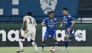 Bojan Hodak Tutup Suara soal Kartu Merah Beckham, Fokus Persib Kini ke Laga Penentuan di AFC Champions League Two