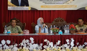 Komisi XII DPR RI dan KLH Ajak Warga Bangka Barat Kuatkan Partisipasi Kelola Sampah