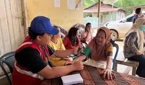 Pelayanan Kesehatan Minim, Ratusan Warga Gunung Kelambu Serbu Posko Gerakan Anak Negeri