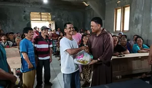 Sambut Natal dan Tahun Baru, AUJP Berbagi Kasih dengan Koban Bencana Sumatera