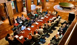 Hasil Rapat Presiden Prabowo di Hambalang: Penanganan Bencana Sumatera dan Liburan Akhir Tahun Dibahas