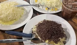 5 Surabi Legendaris di Bandung yang Wajib Dicoba, dari Topping Kekinian hingga Rasa Otentik