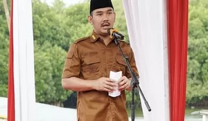 Siapa Ade Kuswara Kunang? Bupati Bekasi Muda yang Terjaring OTT KPK Kurang Setahun Menjabat