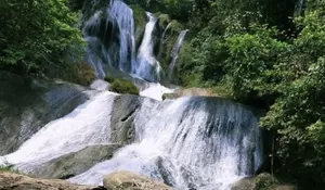 Kerennya Pake Banget, Cuma Modal Rp 10 Ribu Aja, Bisa Menikmati Curug di Sukabumi yang Punya 7 Tingkatan Air Terjun