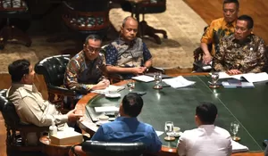 Presiden Prabowo Pimpin Rapat Strategis Hambalang Bahas Kampus STEM hingga Arus Mudik 2026