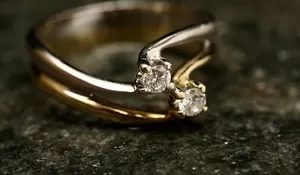 Harga Emas Perhiasan Hari ini, Senin 1 Desember 2025: Ada Juga Rincian Antam hingga Perak