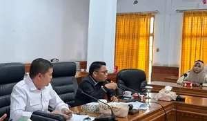 DPRD Batang Hari Gelar RDP Lintas Komisi, Bahas Keluhan Karyawan PT Superhome di Bajubang Laut
