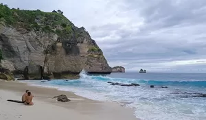 Misteri Keindahan Diamond Beach Nusa Penida, Surga Tersembunyi Di Ujung Bali