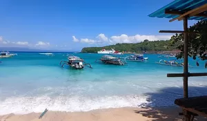 Keindahan Bawah Laut Yang Menakjubkan Di Pantai Blue Lagoon, Bali Bagian Timur