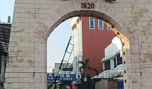 Geliat Tur Pasar Baru, Belanja Bernuansa Sejarah