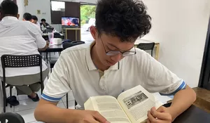 Berbagai Manfaat Membaca Di Waktu Luang, Dapat Menjelajah Dunia Tanpa Batas