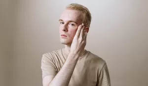 Panduan Praktis Menjaga Wajah Pria Tetap Bersih Dengan Bahan Alami