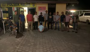 Pemuda Tertangkap Karena Memakai Telepon Genggam Hasil Curian