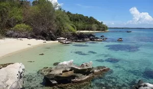  Pantai Batu Putih, Permata Tersembunyi Karimunjawa Yang Menakjubkan
