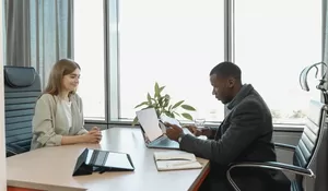 Cara Membaca Syarat-Syarat Lowongan Kerja Yang Punya Makna Tersembunyi