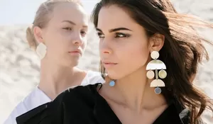 Kiat-Kiat Menjaga Hati Dari Iri Dan Dengki Ketika Melihat Teman Sukses