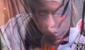 Bakar Spanduk Jokowi Di Patung Arjuna Wijaya, Sebagian Kecil Mahasiswa Demonstran Ini Mendapat Kritik Dari Sang Pembuat Patung