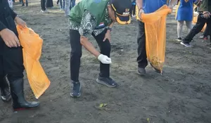 Pj. Bupati Cilacap Awaluddin Muuri Pimpin Tanam 1.600 Bibit Pohon Di Pantai Lancang Indah, Langkah Proaktif Mitigasi Bencana