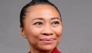 Kesuksesan Pengusaha Bali Bernama Ni Luh Djelantik, Berkarya Lewat Sepatu Modern Dengan Sentuhan Tradisional Yang Mendunia