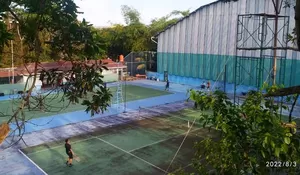 LAPANGAN TENIS MANUNTUNG TETAP DIPERTAHANKAN