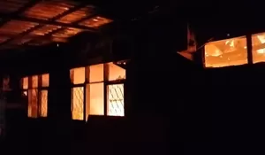 KELAS SD PATRA DHARMA 1 TERBAKAR TENGAH MALAM