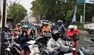 KOSONG TIGA HARI, PERTAMAX BELUM TIBA DI SPBU GUNUNG GUNTUR BALIKPAPAN