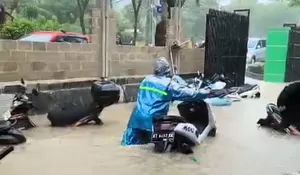 BANJIR KEPUNG BALIKPAPAN, AKTIVITAS WARGA LUMPUH SEJAK PAGI