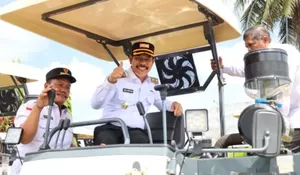 TRANSFORMASI TEKNOLOGI PERTANIAN DI PPU, PETANI LOKAL SAMBUT ERA MEKANISASI