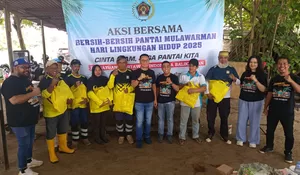 PERINGATI HARI LINGKUNGAN HIDUP, PWI BALIKPAPAN GELAR AKSI BERSIH PANTAI